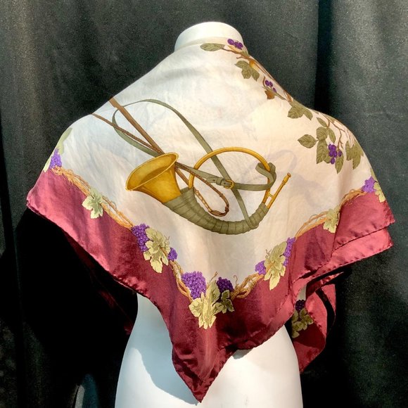 Daniel la Foret Hunting Theme Rolled Silk Twill Large Square Scarf - Picture 2 of 14